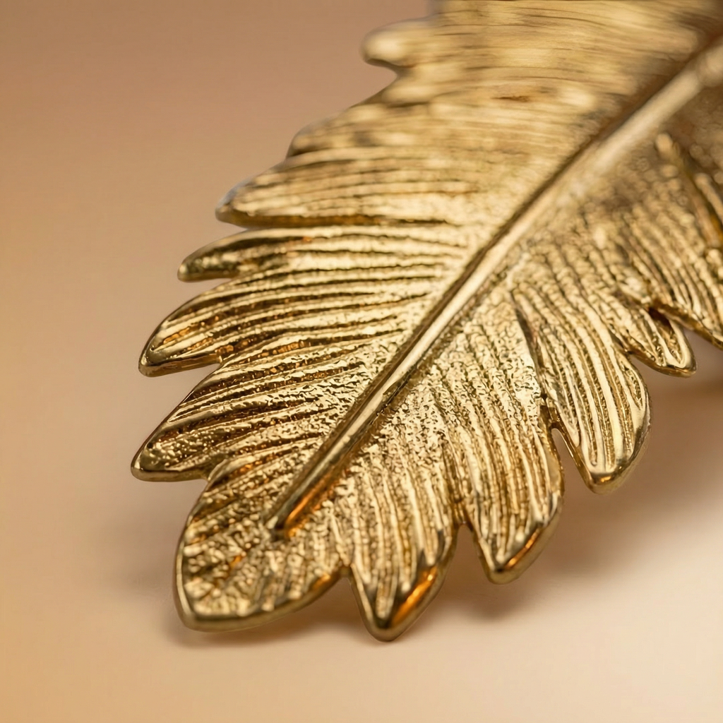 Leaf Glow With Candle